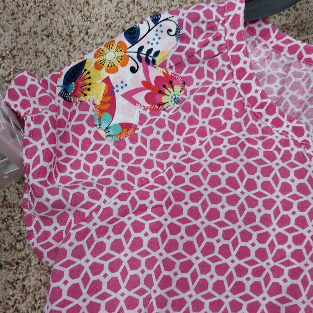3633 Size XL Kim Rogers Upcycled Pink and White Top. - Picture 3 of 7